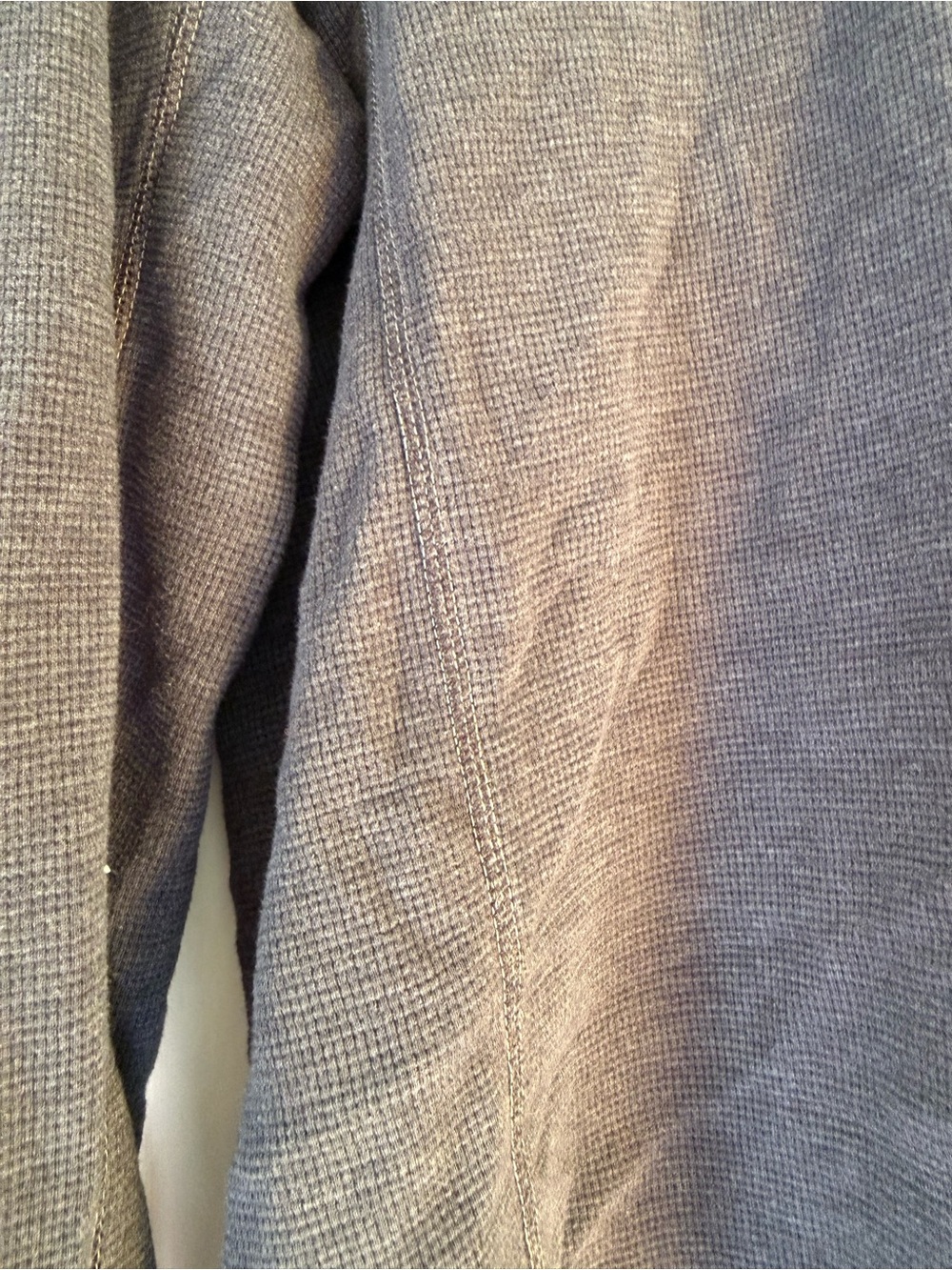 Eddie Bauer Men's Charcoal Gray Waffle Crewneck Sweater - Picture 3 of 6
